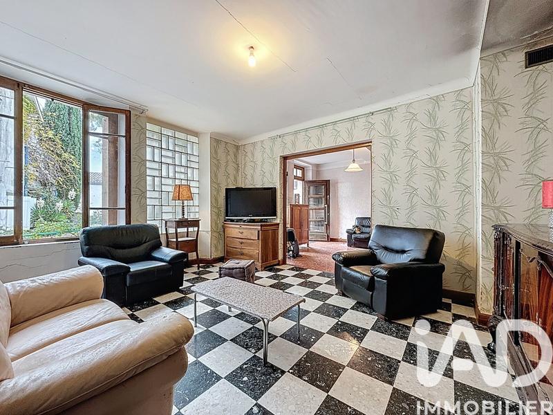 Maison - 142 m² - 8 pièces