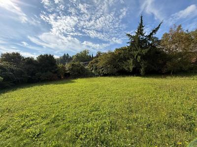 Terrain - 700 m²