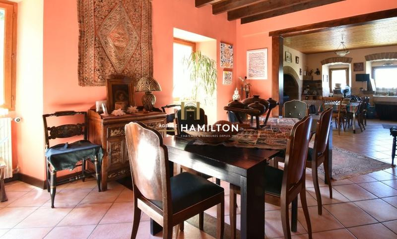 Maison de village - 230 m² - 6 pièces