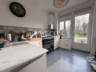 Maison - 105 m² - 5 pièces