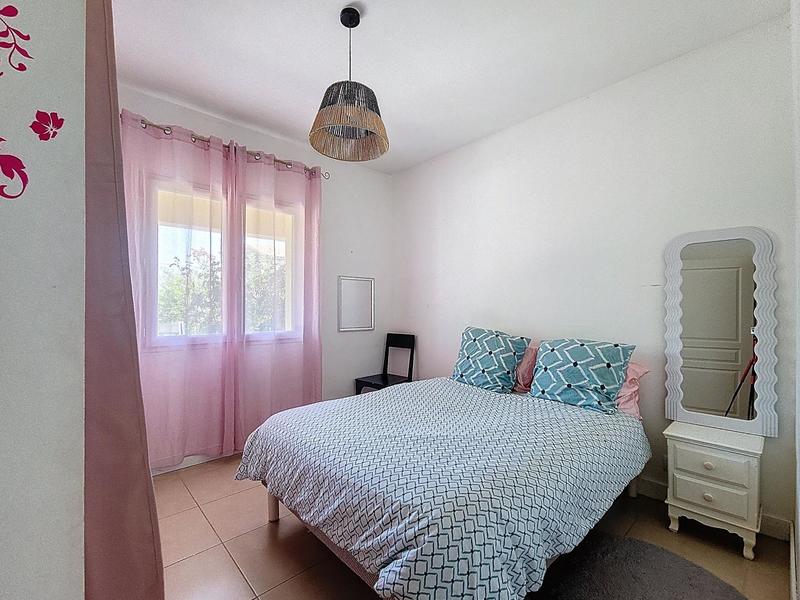 Maison - 180 m² - 8 pièces