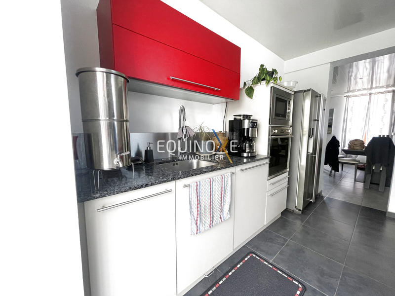 Villa - 188 m² - 9 pièces