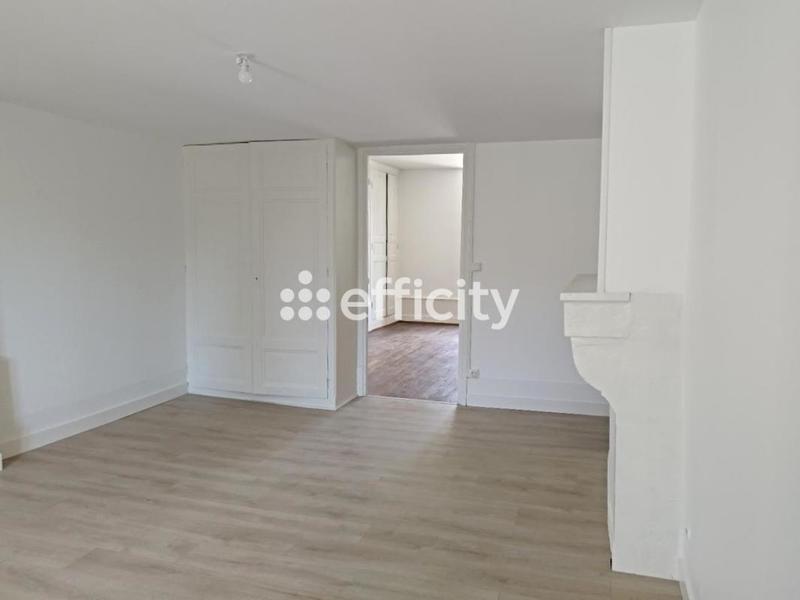 Maison - 280 m² - 10 pièces