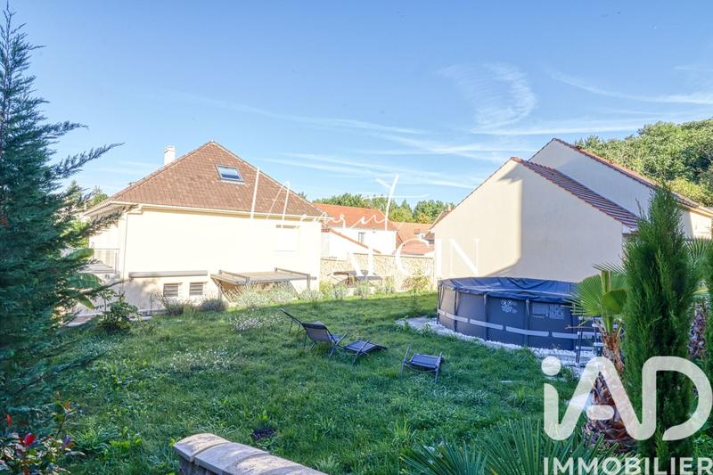 Maison - 200 m² - 7 pièces