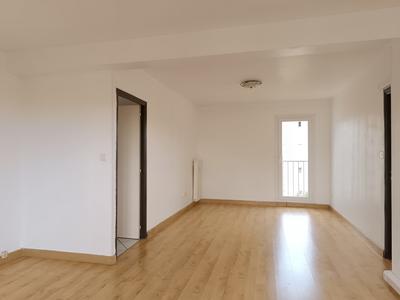 Appartement - 96 m² - 5 pièces