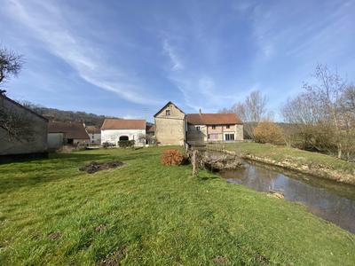 Maison traditionnelle - 128 m² - 5 pièces