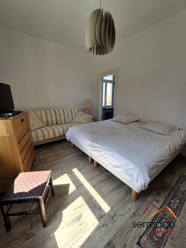 Maison - 334 m² - 14 pièces