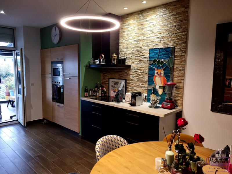 Appartement - 83 m² - 3 pièces