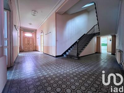 Maison - 430 m² - 10 pièces