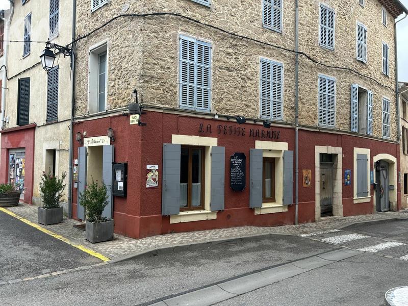 Fonds de commerce - Magasins - 180 m²