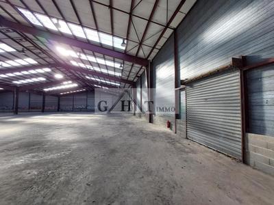 Entrepôt - 5 100 m²