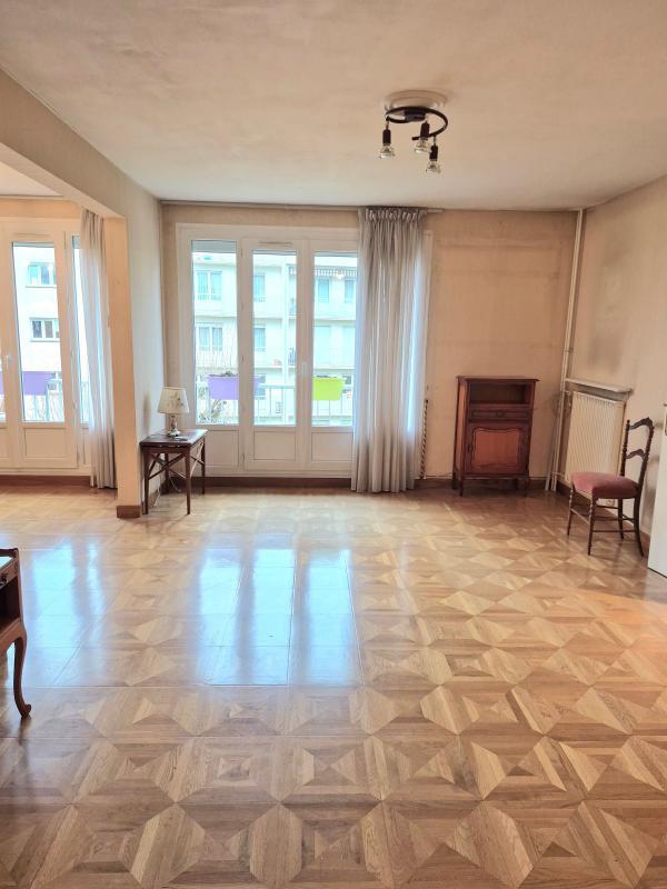 Appartement - 79 m² - 4 pièces