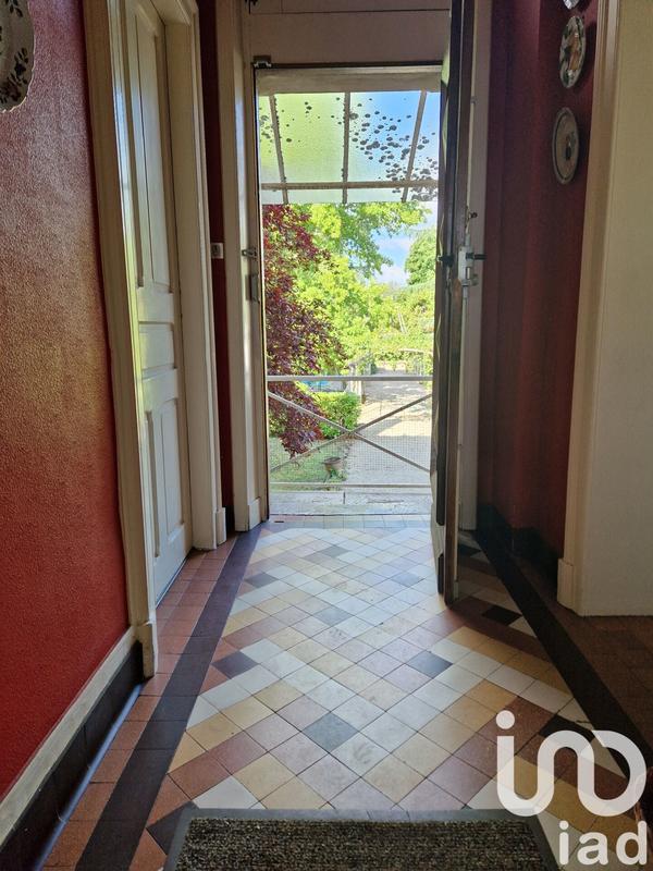 Maison - 270 m² - 16 pièces