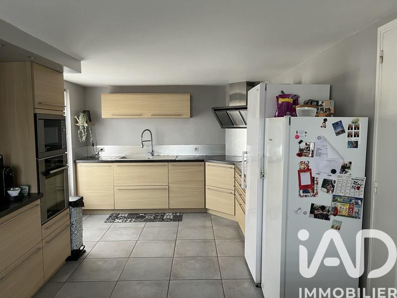 Maison - 206 m² - 7 pièces