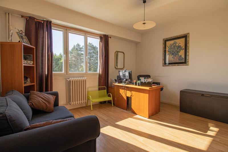 Appartement - 132 m² - 6 pièces