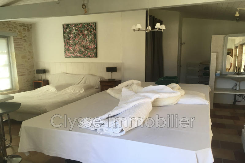 Demeure - 500 m² - 14 pièces