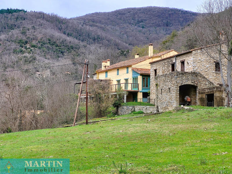 Mas - 280 m² - 11 pièces