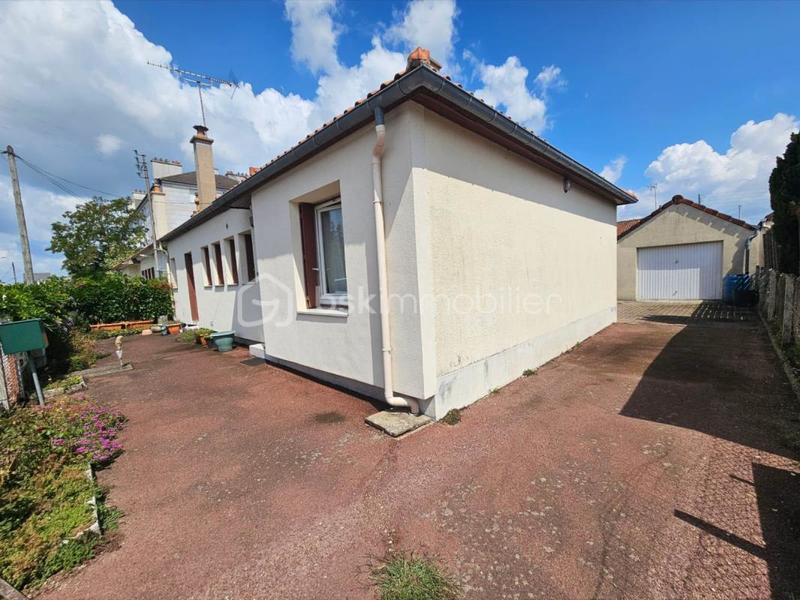 Maison traditionnelle - 70 m² - 4 pièces