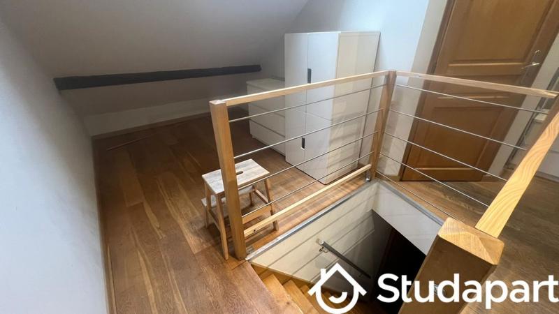 Chambre - 15 m² - 1 pièce