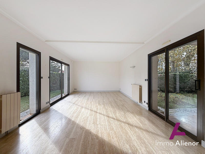 Maison - 171 m² - 5 pièces