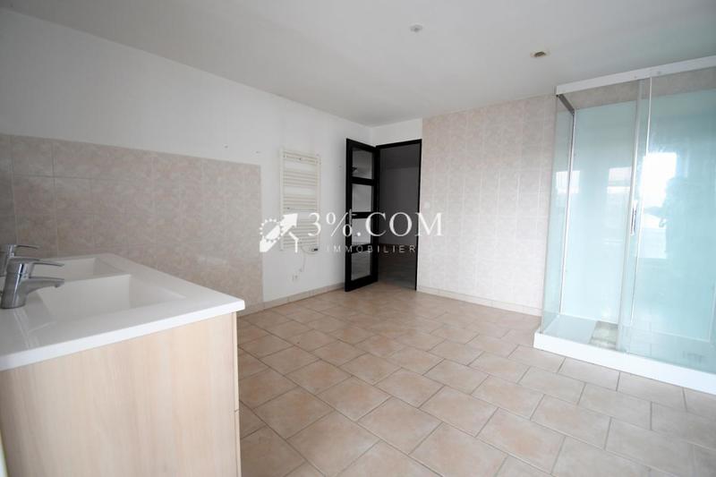 Maison - 250 m² - 8 pièces