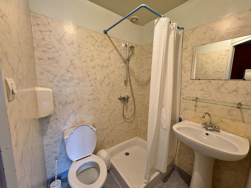 Local commercial - 416 m² - 12 pièces