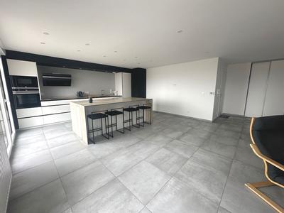 Appartement - 105 m² - 5 pièces