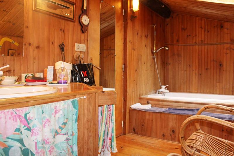 Maison - 180 m² - 9 pièces