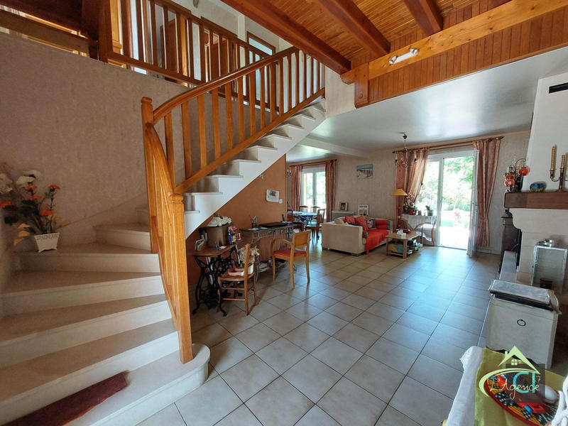 Maison - 124 m² - 7 pièces