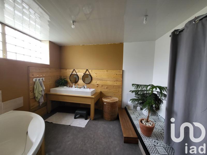 Maison - 174 m² - 5 pièces