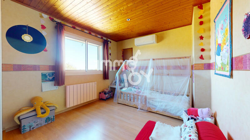 Maison - 151 m² - 6 pièces