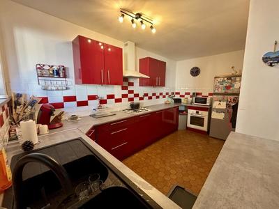 Maison - 214 m² - 12 pièces