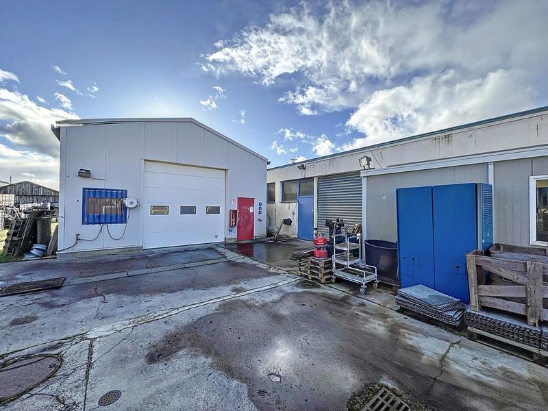 Local d'activités - 960 m²