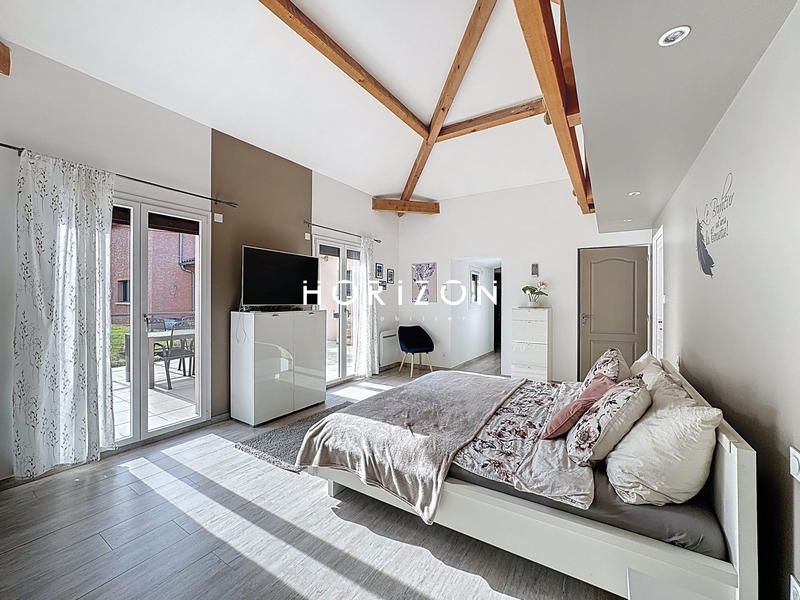 Villa - 220 m² - 8 pièces