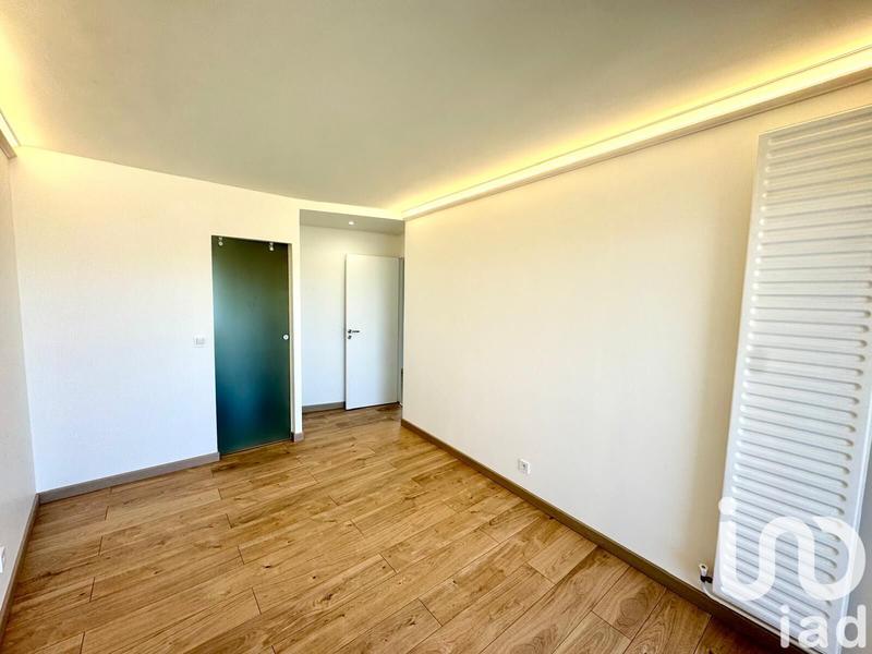 Appartement - 98 m² - 4 pièces