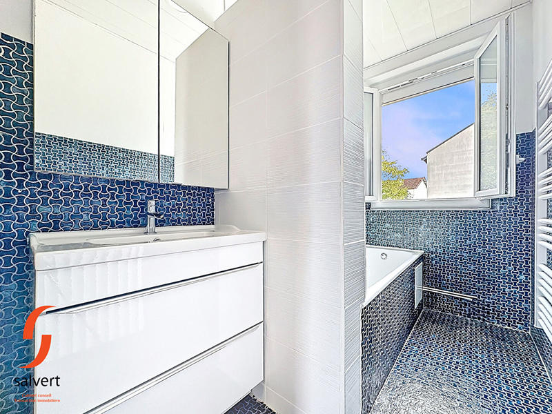 Maison - 141 m² - 6 pièces