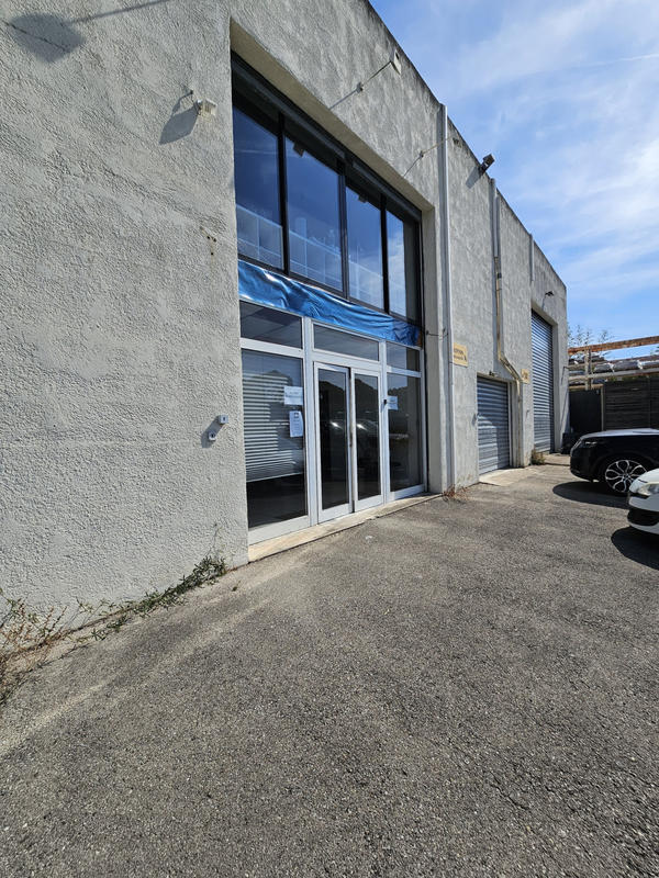 Local commercial - 630 m²