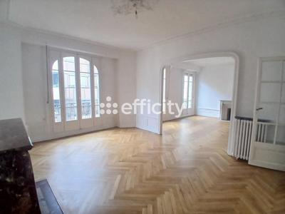 Appartement - 148 m² - 6 pièces