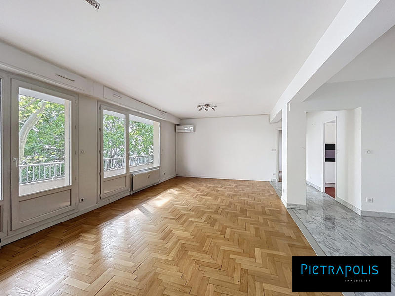 Appartement - 162 m² - 5 pièces