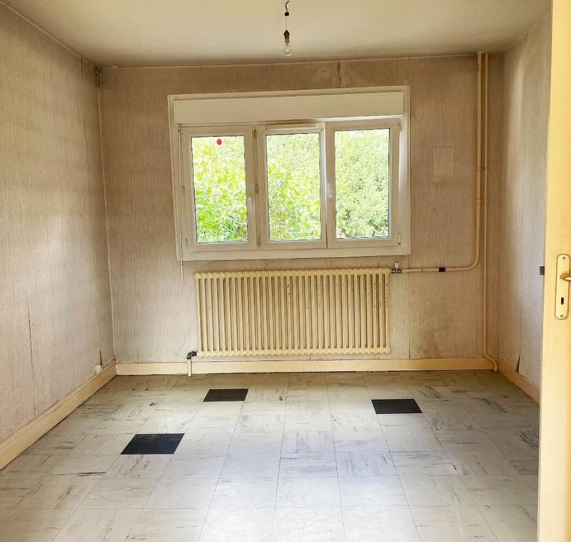 Maison - 99 m² - 6 pièces