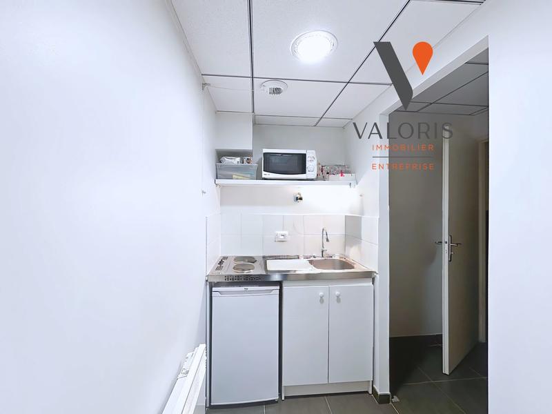 Bureau - 83 m² - 4 pièces