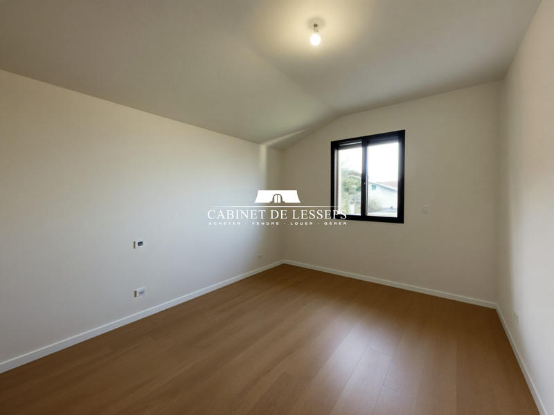 Maison - 121 m² - 5 pièces