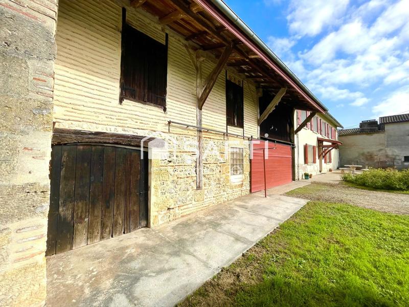 Maison - 137 m² - 7 pièces