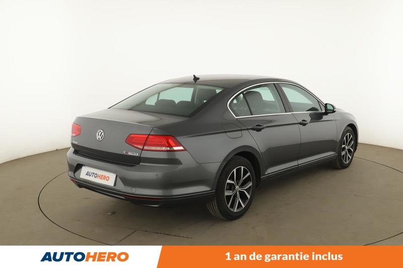 Volkswagen Passat 1.6 Tdi BlueMotion Tech Connect Dsg7 120 ch