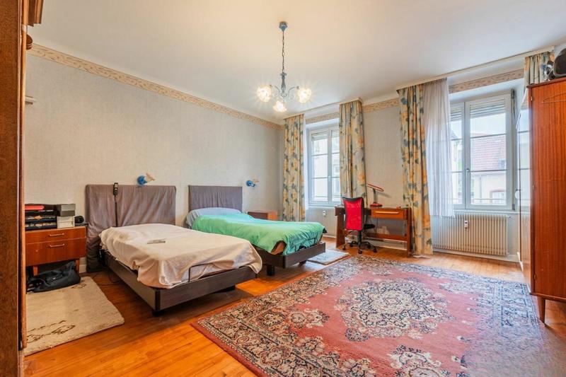 Maison - 183 m² - 7 pièces