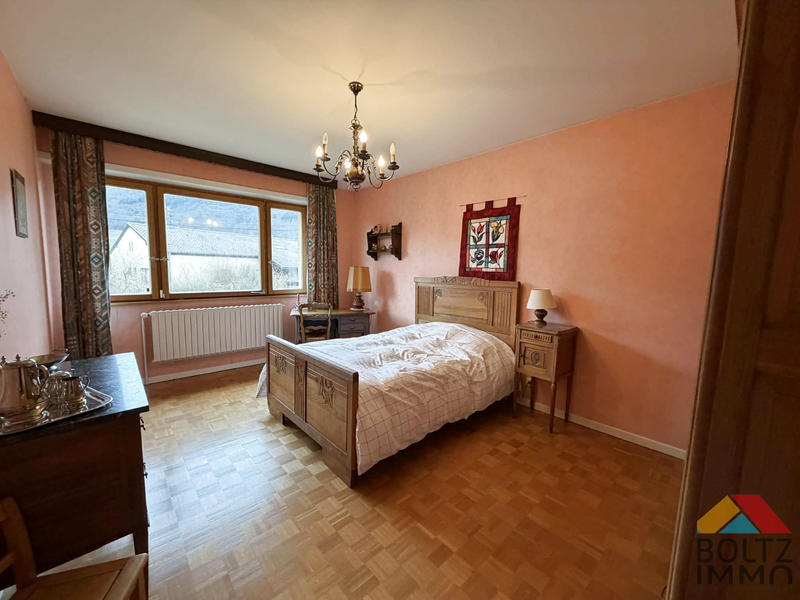 Maison - 186 m² - 6 pièces