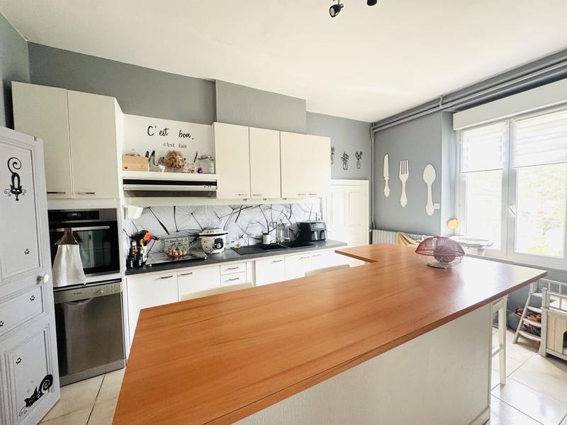 Maison ancienne - 140 m² - 6 pièces