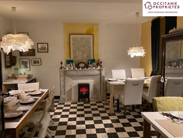 Maison de maîtres - 585 m² - 20 pièces