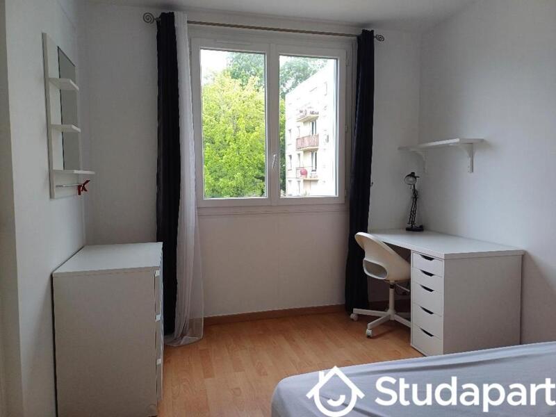 Chambre - 12 m² - 1 pièce