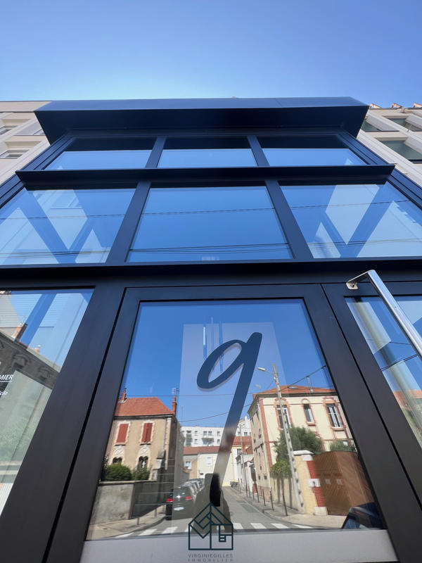 Loft - 200 m² - 7 pièces